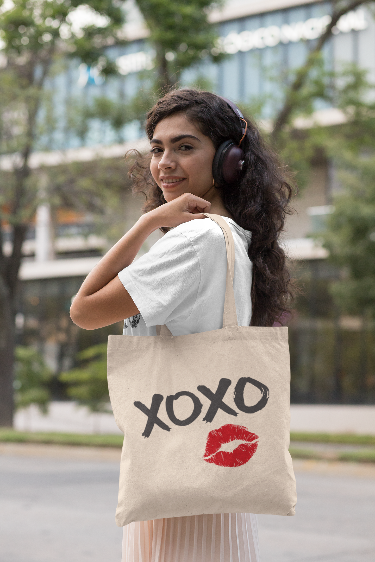XOXO Kiss Me Statement Tote