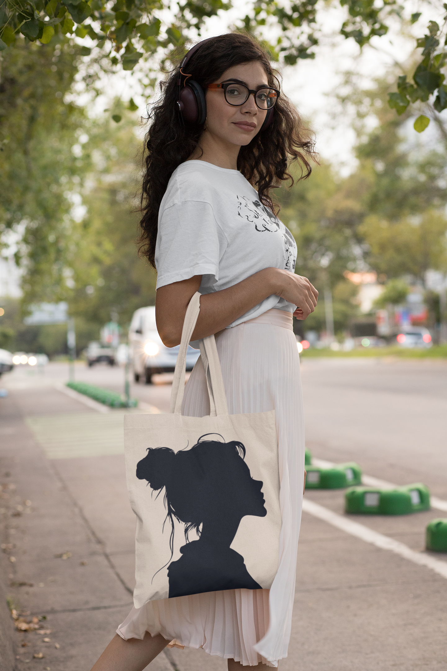 Silhouette Soul Artistic Shadow Tote